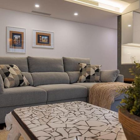 Touch Of Class 2Bdr Apartment By Lovelystay 카스카이스 외부 사진