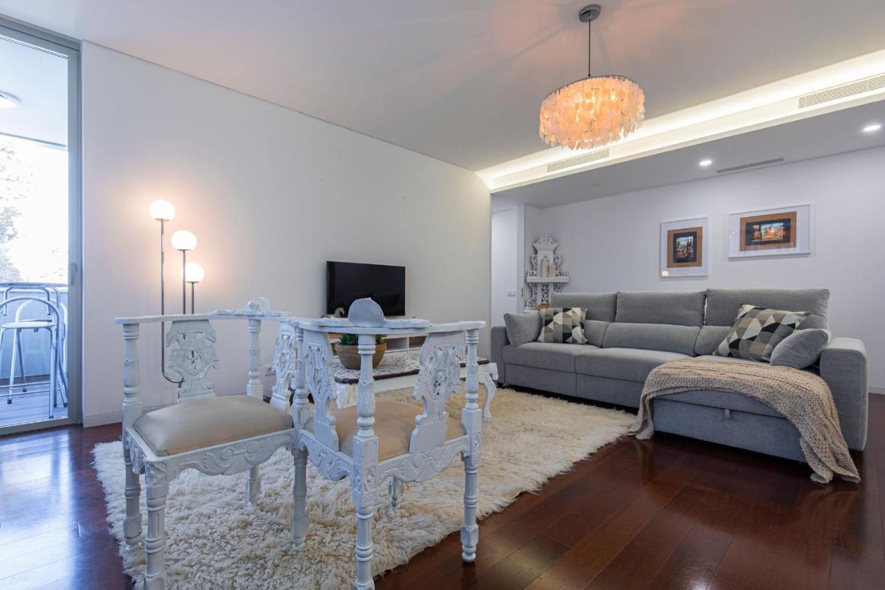 Touch Of Class 2Bdr Apartment By Lovelystay 카스카이스 외부 사진