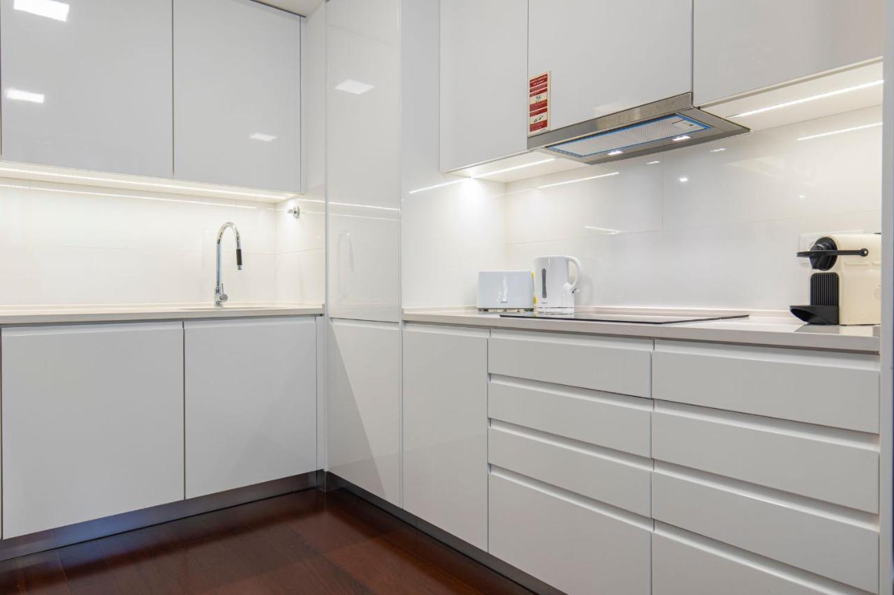 Touch Of Class 2Bdr Apartment By Lovelystay 카스카이스 외부 사진