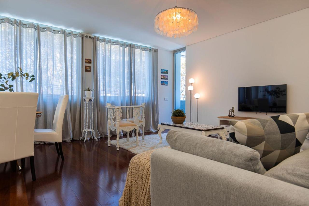 Touch Of Class 2Bdr Apartment By Lovelystay 카스카이스 외부 사진