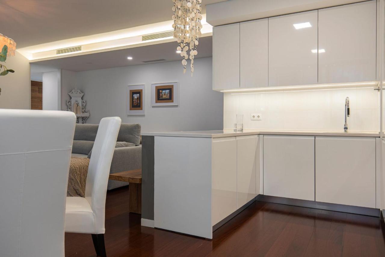 Touch Of Class 2Bdr Apartment By Lovelystay 카스카이스 외부 사진