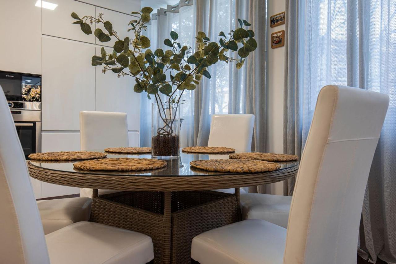 Touch Of Class 2Bdr Apartment By Lovelystay 카스카이스 외부 사진